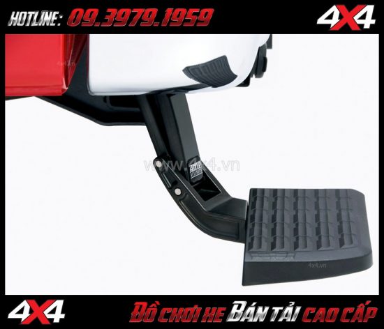 Tấm ảnh Bậc lên xuống thùng sau dành cho xe bán tải Ford Ranger 2019 2018 ở TpHCM