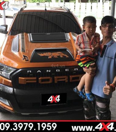 Đồ chơi Ford Ranger: Ốp nắp capo Rhino con tê giá độ đẹp và độc cho xe Ford Ranger tại HCM