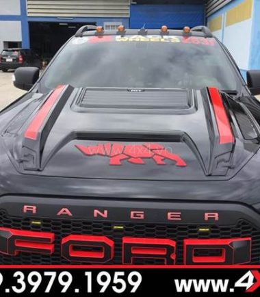 Ốp nắp capo rhino đen đỏ cực đẹp, ngầu cho xe Ford Ranger