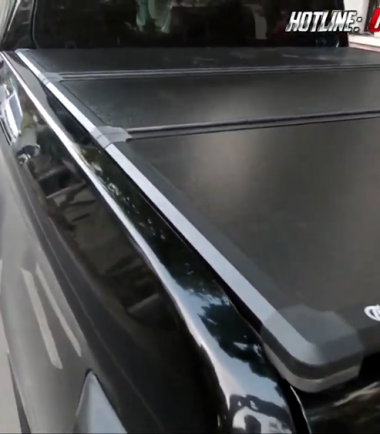 Nắp thùng 3 tấm rất bền, chắc và độ cho xe bán tải Mitsubishi Triton thêm đẹp, cứng cáp hơn rất nhiều