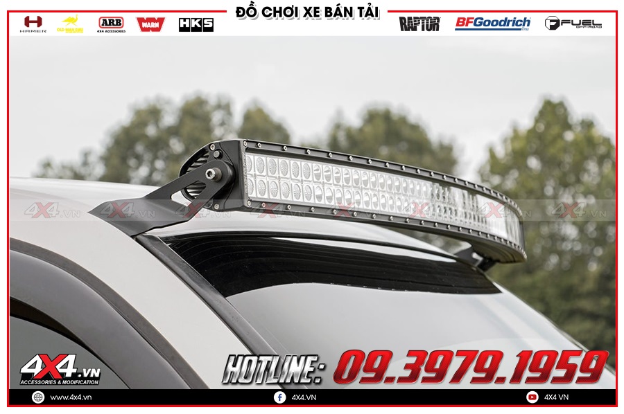 Độ đèn led bar trợ sáng dành cho Mitsubishi Triton bán tải giá như thế nào?